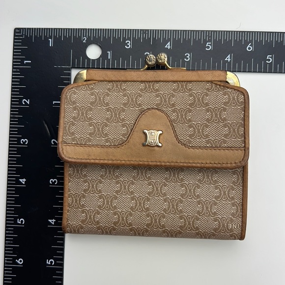 Auth. CELINE Macadam PVC Leather Bifold Wallet Logo Beige Gold Hardware Vintage - Picture 17 of 17